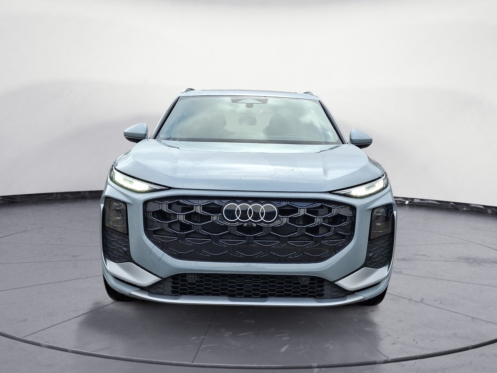 Audi - Q3 SUV TFSI S tronic