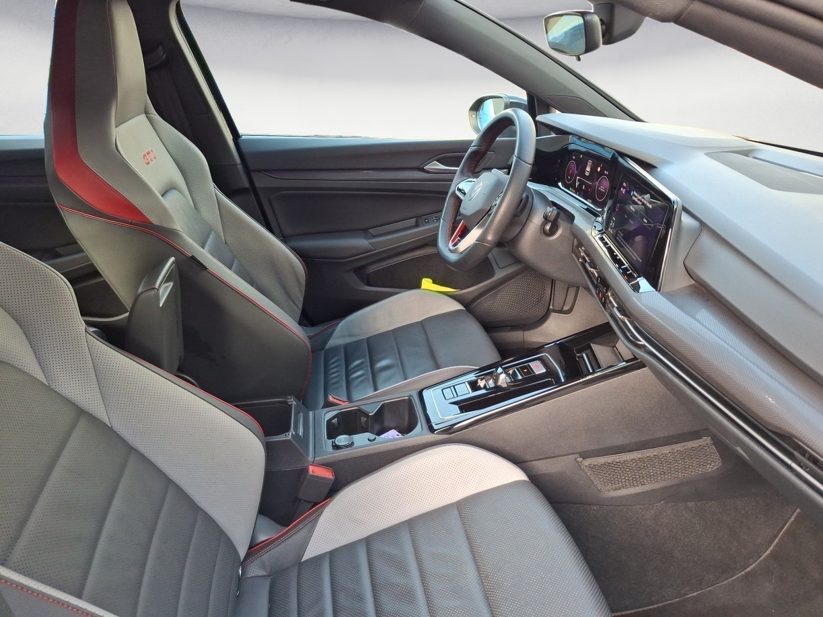 Volkswagen - Golf GTI 2.0 TSI OPF DSG