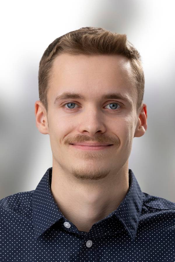 contact_import_imagedAH3Az