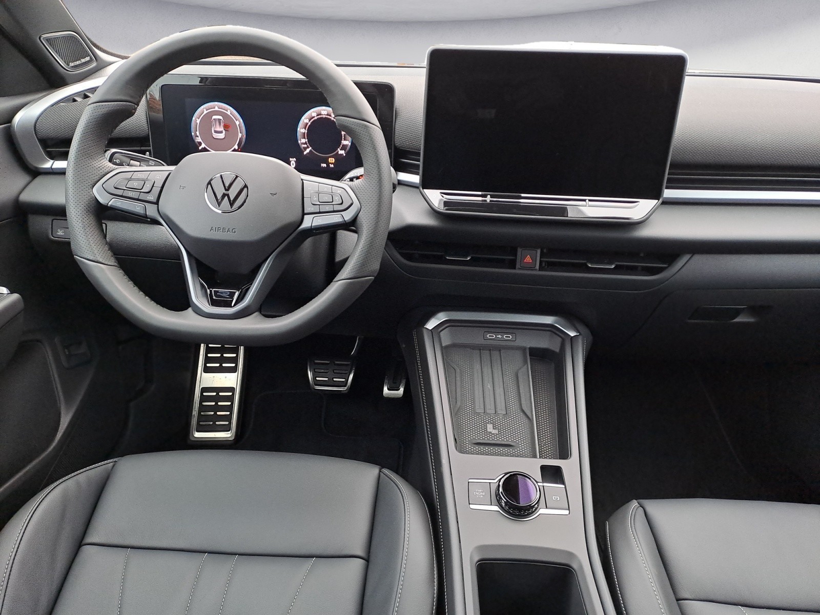 Volkswagen - T-Roc R-Line 1.5 l eTSI OPF   7-Gang-Doppelkupplungsgetriebe DSG