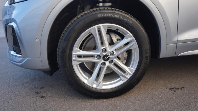 Audi - Q5 S line 40 TDI quattro 150(204) k